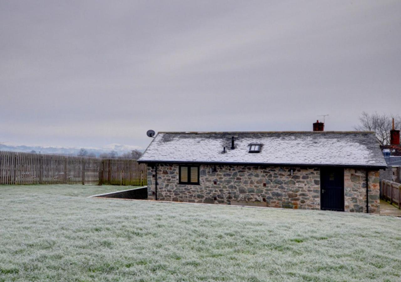 Smithy Cottage Berriew Eksteriør billede
